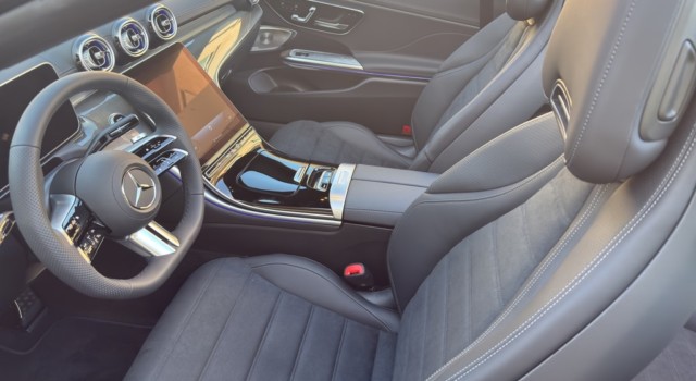 MERCEDES-BENZ CLE 300 Cabrio 4Matic 9G-Tronic