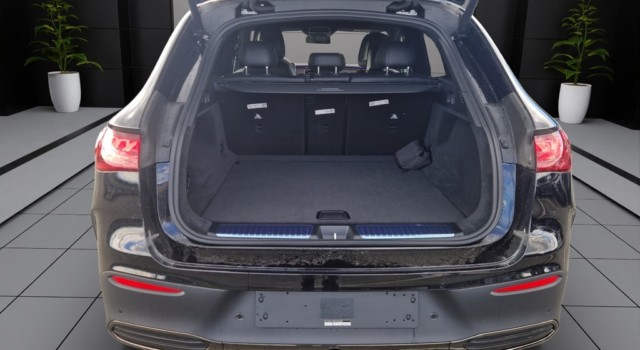 MERCEDES-BENZ EQE SUV 350+