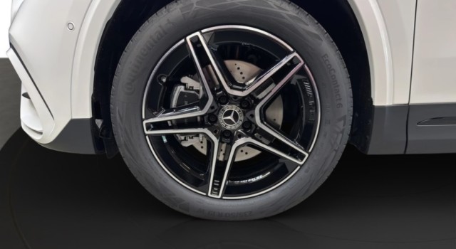 MERCEDES-BENZ GLA 220 d 4Matic 8G-DCTSwiss Star