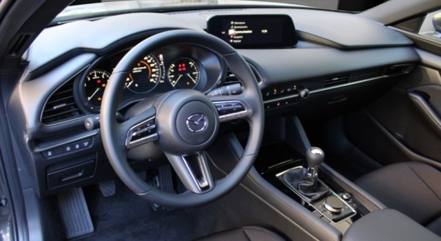 MAZDA 3 Hatchback SKYACTIV-G M Hybrid 140 Centre Line Automat