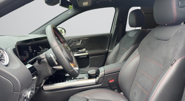 MERCEDES-BENZ GLA 250 e AMG Line 8G-DCT