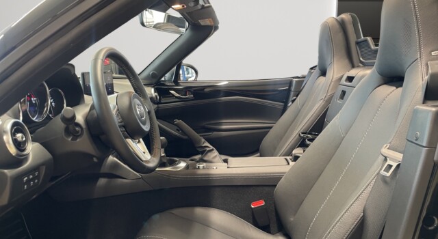 MAZDA MX-5 Skyactiv-G 184 Exclusive-line