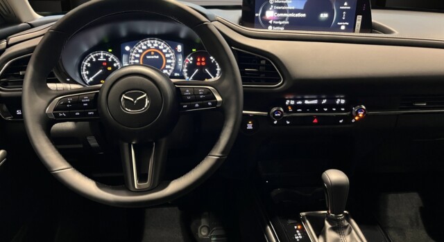 MAZDA CX-30 SKYACTIV-X 186 M Hybrid Centre Line AWD AT