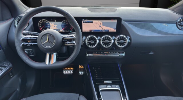 MERCEDES-BENZ GLA 220 4Matic 8G-DCT