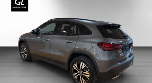 MERCEDES-BENZ GLA 250 4Matic 8G-DCT Swiss Star