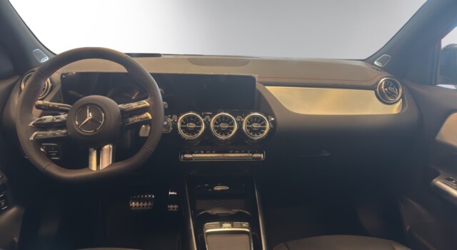 MERCEDES-BENZ EQA 350 66,5 kWh 4Matic Excellence