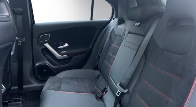 MERCEDES-BENZ A 220 4Matic 8G-DCT