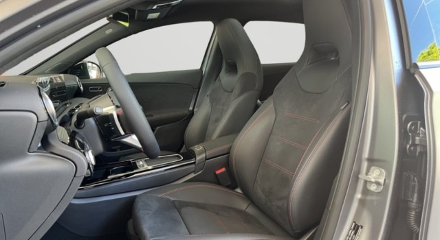 MERCEDES-BENZ A 220 4Matic 8G-DCT