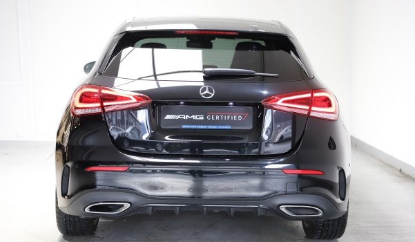 MERCEDES-BENZ A 250 AMG Line