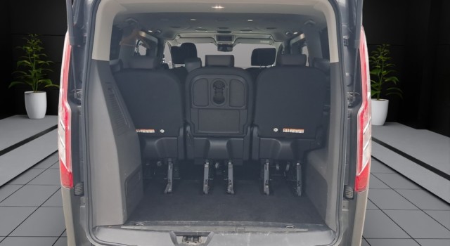 FORD TOURNEO CUSTOM 320 L1H1 Titanium PHEV