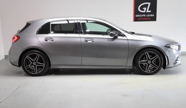MERCEDES-BENZ A 180 Night Star AMG Line
