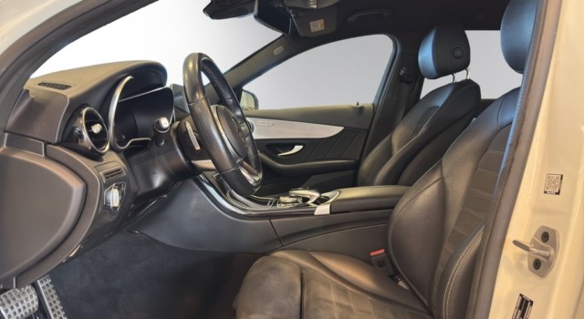 MERCEDES-BENZ C 220 d SwissStar AMG L.4M