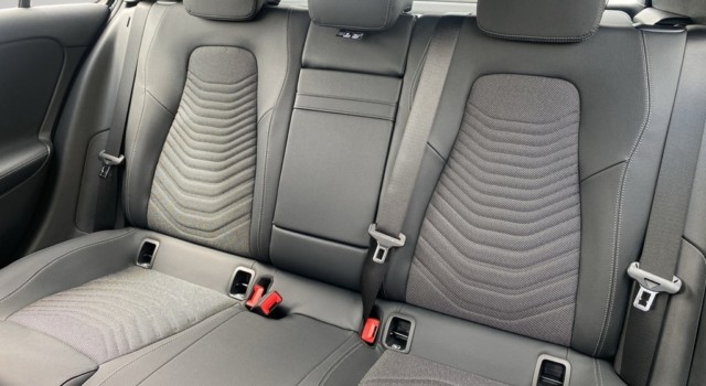 MERCEDES-BENZ A 250 e 8G-DCT