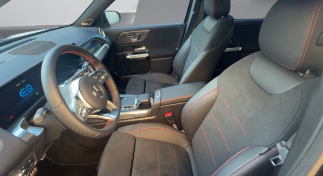 MERCEDES-BENZ EQB 300 66,5 kWh 4Matic Swiss Star