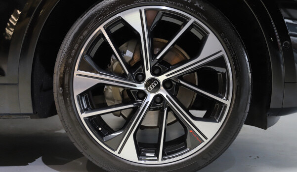 AUDI Q5 SB 40TDI Bl Ed quattro