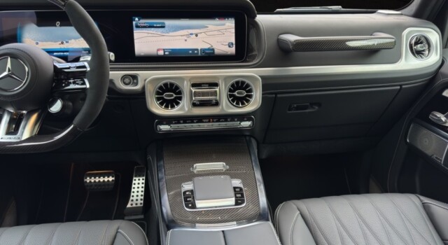 MERCEDES-BENZ G 63 AMG 9G-Tronic