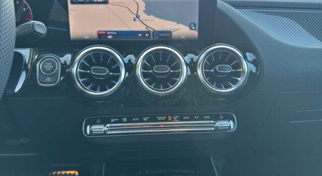 MERCEDES-BENZ GLA 220 4Matic 8G-DCT