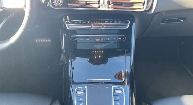 MERCEDES-BENZ EQC 400 AMG Line 4Matic