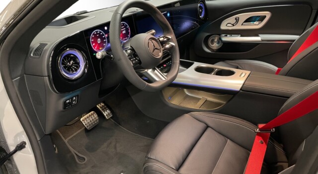 MERCEDES-BENZ CLA 220 8G-DCT 4Matic