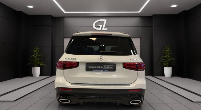 MERCEDES-BENZ GLB 250 AMG Line 4 MATIC