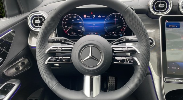 MERCEDES-BENZ GLC 300 e 4Matic 9G-Tronic