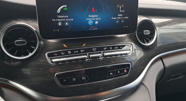 MERCEDES-BENZ V 300  d extralang Swiss Edition 9G-Tronic