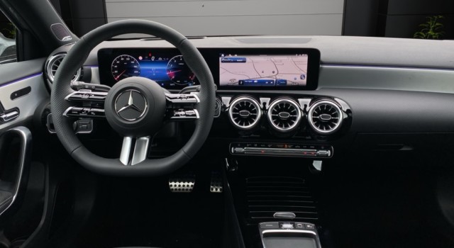 MERCEDES-BENZ A 250 4Matic 8G-DCT