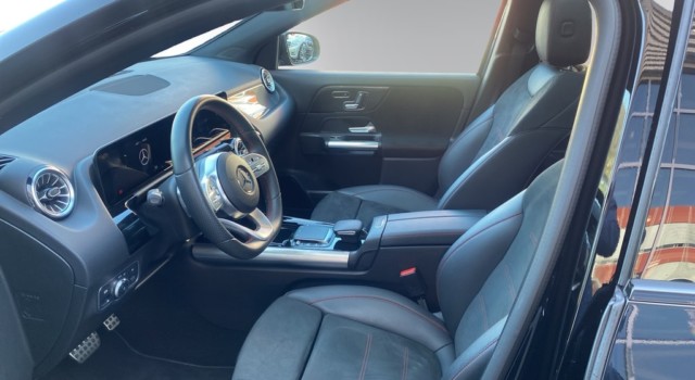 MERCEDES-BENZ GLA 250 AMG Line 4Matic