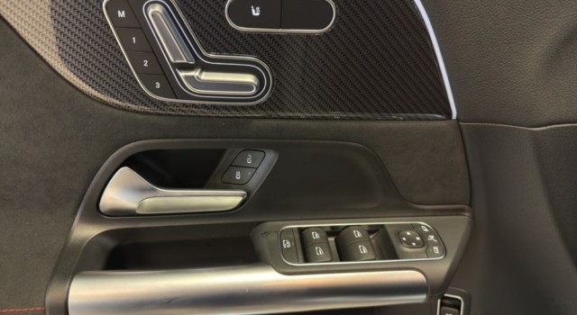 MERCEDES-BENZ GLA 35 AMG GLA AMG 35 4Matic 8G-DCT