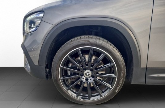 MERCEDES-BENZ GLB 250 AMG Line 4 MATIC