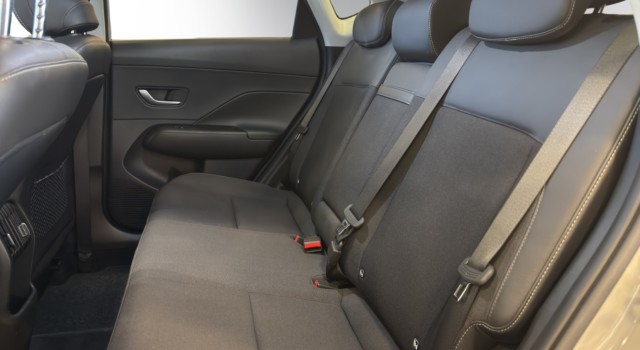 HYUNDAI KONA 1.6 HEV Amplia