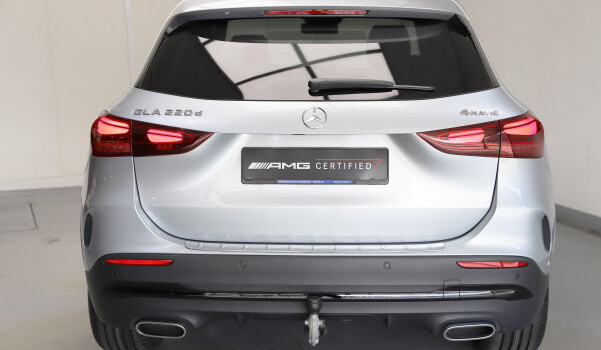MERCEDES-BENZ GLA 220 d 4Matic 8G-DCT