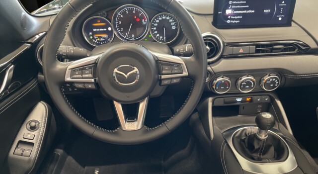 MAZDA MX-5 Skyactiv-G 184 Exclusive-line