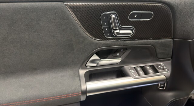 MERCEDES-BENZ GLA 220 4Matic 8G-DCT