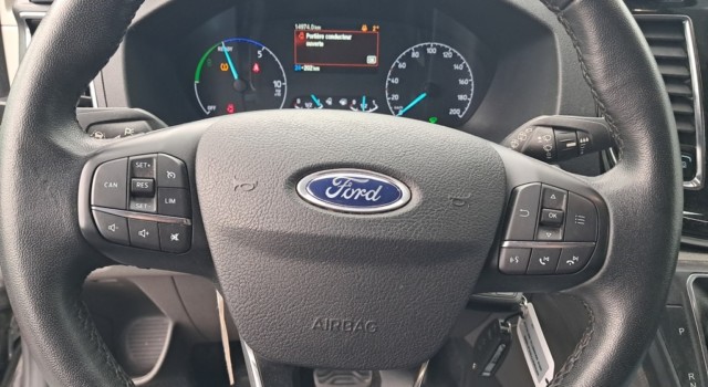 FORD TOURNEO CUSTOM 320 L1H1 Titanium PHEV