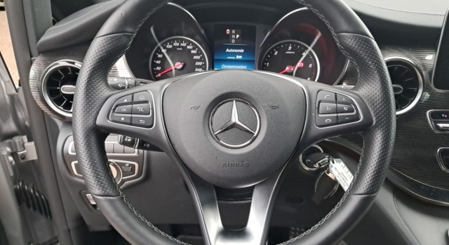 MERCEDES-BENZ V 300  d extralang Swiss Edition 9G-Tronic