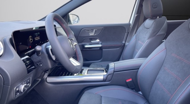 MERCEDES-BENZ GLA 250 e EQ Star 8G-DCT
