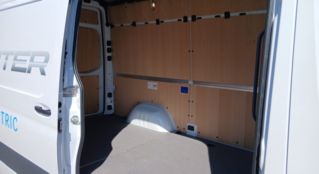 MERCEDES-BENZ Sprinter e 320 PRO KA 3665mm S – WORKER