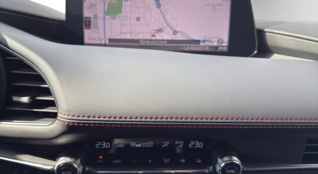 MAZDA 3 Hatchback SKYACTIV-X MHybrid 186 Homura AWD Automat