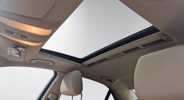 MERCEDES-BENZ E 500 Avantgarde 4Matic 7G-Tronic