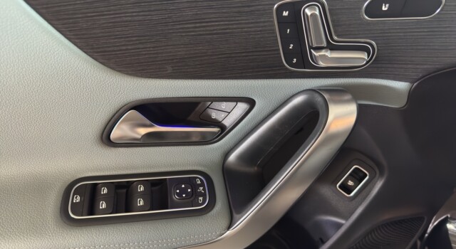 MERCEDES-BENZ CLA 250 4Matic 8G-DCT