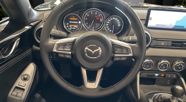 MAZDA MX-5 Skyactiv-G 184 Exclusive-line