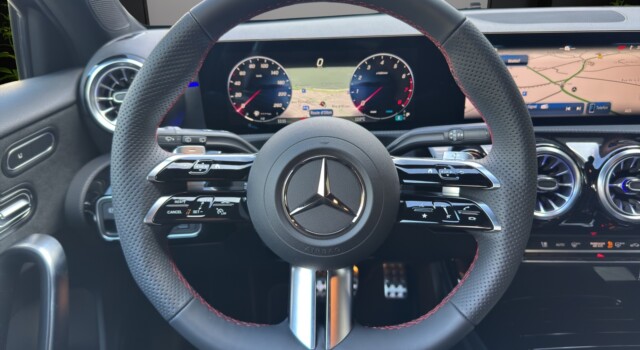MERCEDES-BENZ A 200 Night Star 7G-DCT