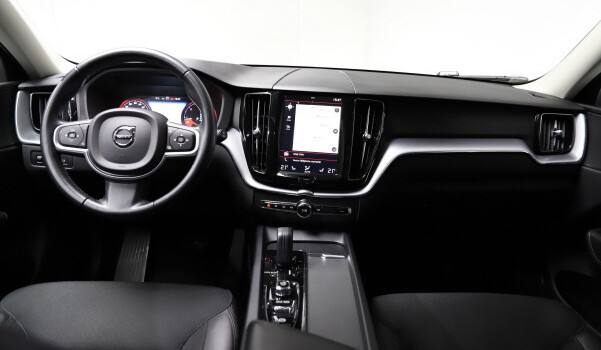 VOLVO XC60 B4 Diesel Mild Hybrid AWD Momentum Geartronic