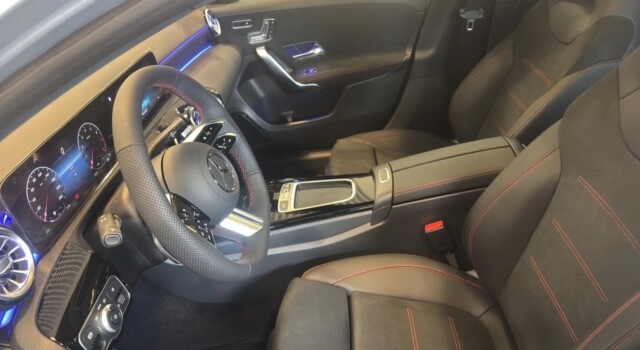 MERCEDES-BENZ A 200 Night Star 7G-DCT