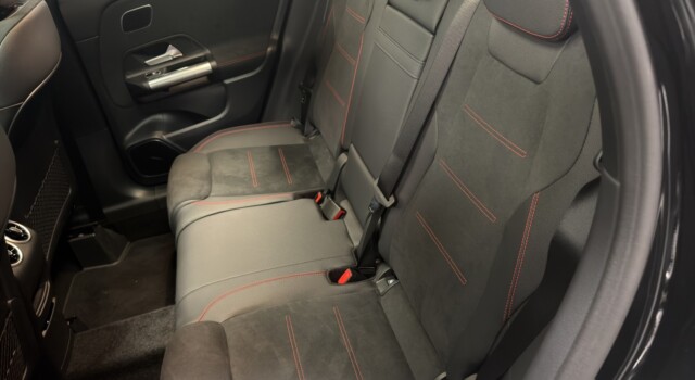 MERCEDES-BENZ GLA 220 4Matic 8G-DCT