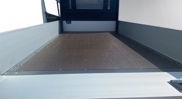 MERCEDES-BENZ Sprinter 315 CDI Standard 9G-TRONIC FWD