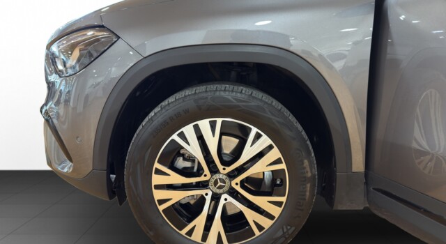 MERCEDES-BENZ GLA 250 4Matic 8G-DCT Swiss Star