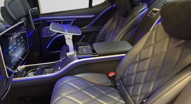 MERCEDES-BENZ EQS SUV 680 Maybach