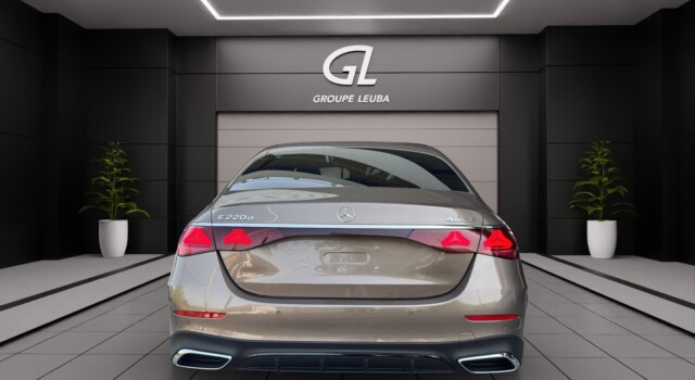 MERCEDES-BENZ E 220 d 4Matic 9G-Tronic